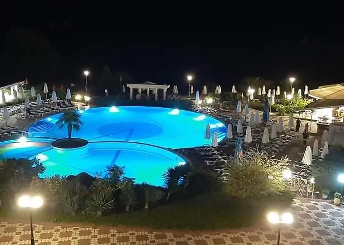 Sineva Beach Hotel